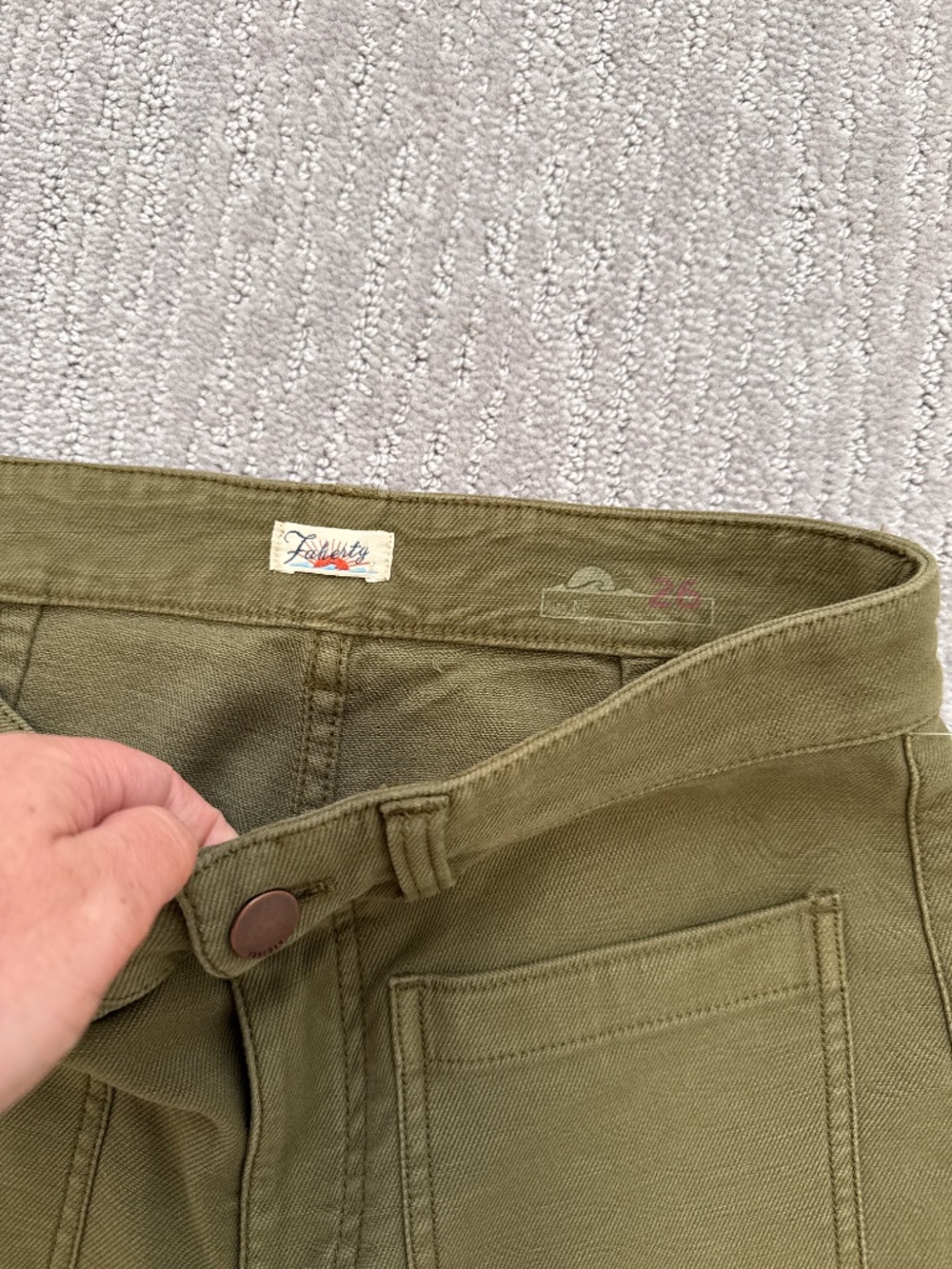 NWOT Faherty Olive Pants - Picture 2 of 5